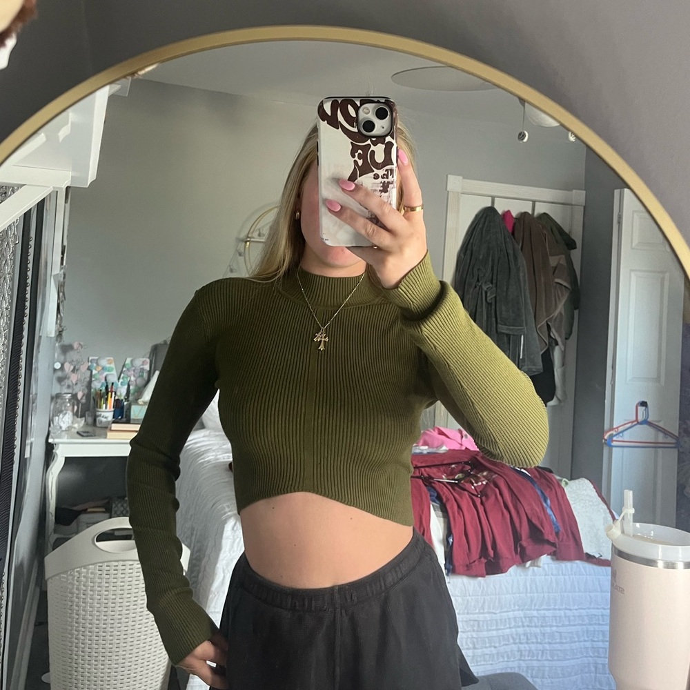 Cropped Long Sleeve Sweater